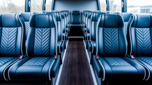 indianapolis 18 passenger minibus rental