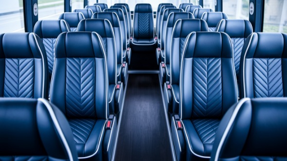 indianapolis 28 passenger minibus rental